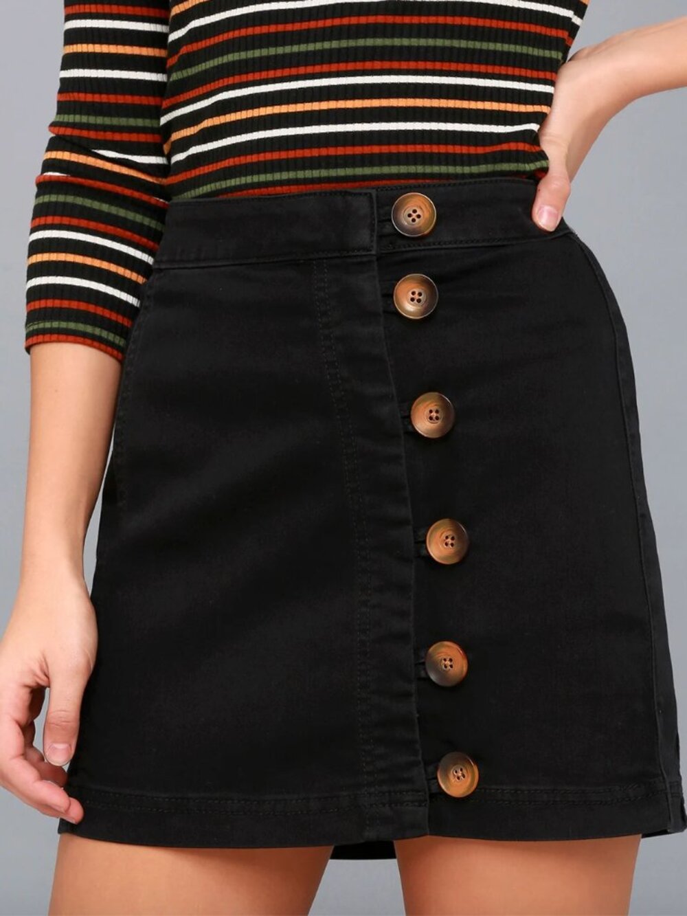Free People Little Daisies Side Button Up Mini Skirt in Black - Size 8
